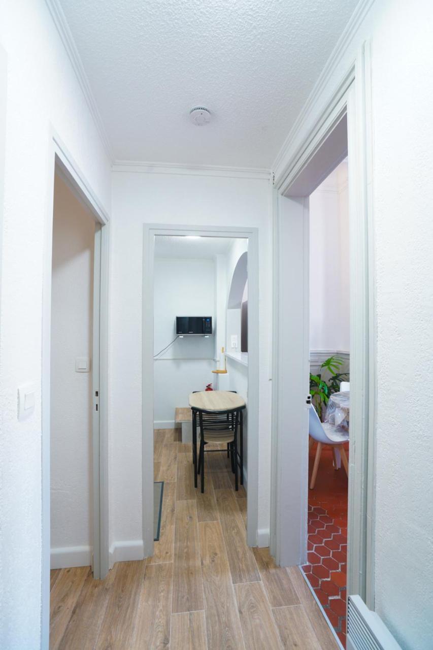 Appartement Du Forum,La Gare, 50 M2 , Climatisation, Garage, Cour Нарбонна Экстерьер фото